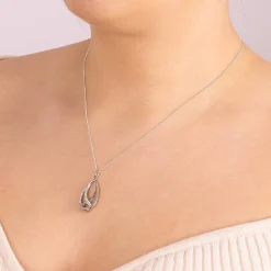 Flash Sale Pendentif en Argent Enveloppée Dans la Gloire Colliers Et Pendentifs