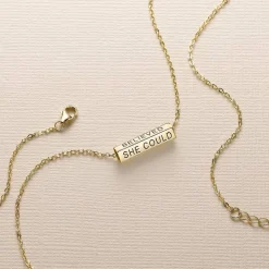 Cheap Pendentif Plaqué Or Elle Y Croyait Colliers Et Pendentifs