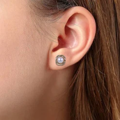 Store Puces Enveloppée de Grâce Boucles D'oreilles